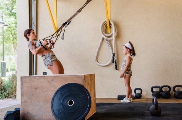 Monta tu gimnasio en casa con 3 claves.